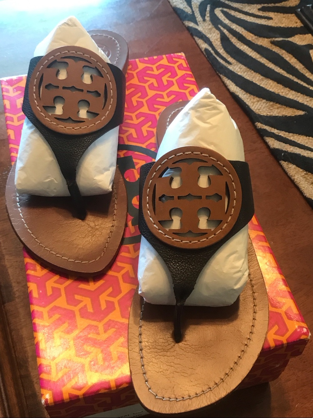Tory Burch Black Leather Miller Thong Sandals with Brown Medallion